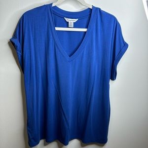 Tommy Bahama Kauai Jerseys V-Neck Tee, Blue, Size small.
